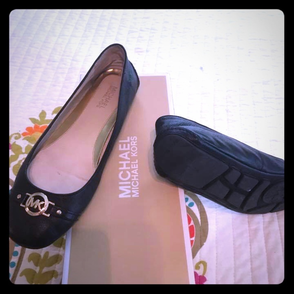 Michael Kors black flats